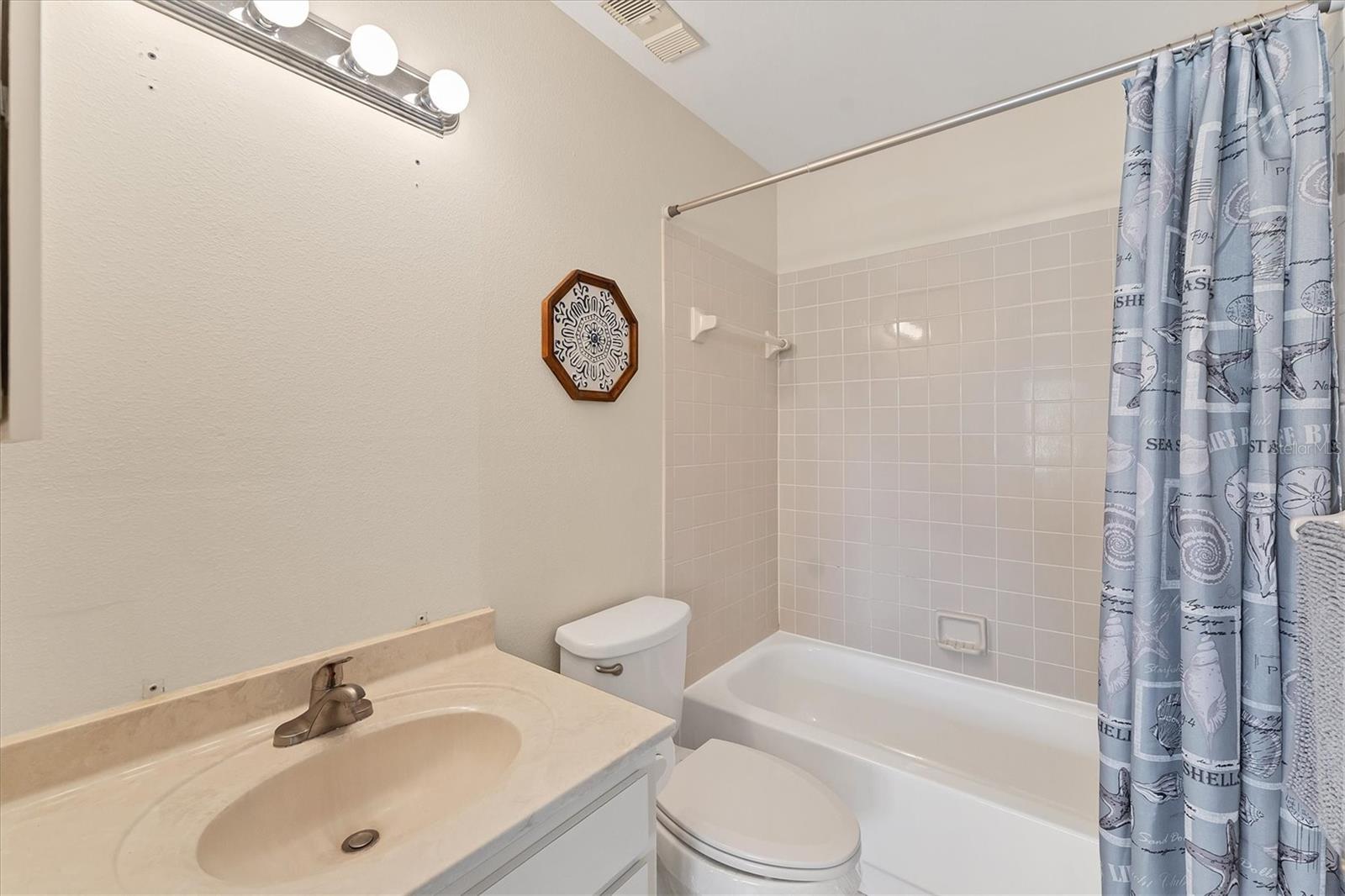 5264 LAKE VILLAGE DR #48 — photo 18