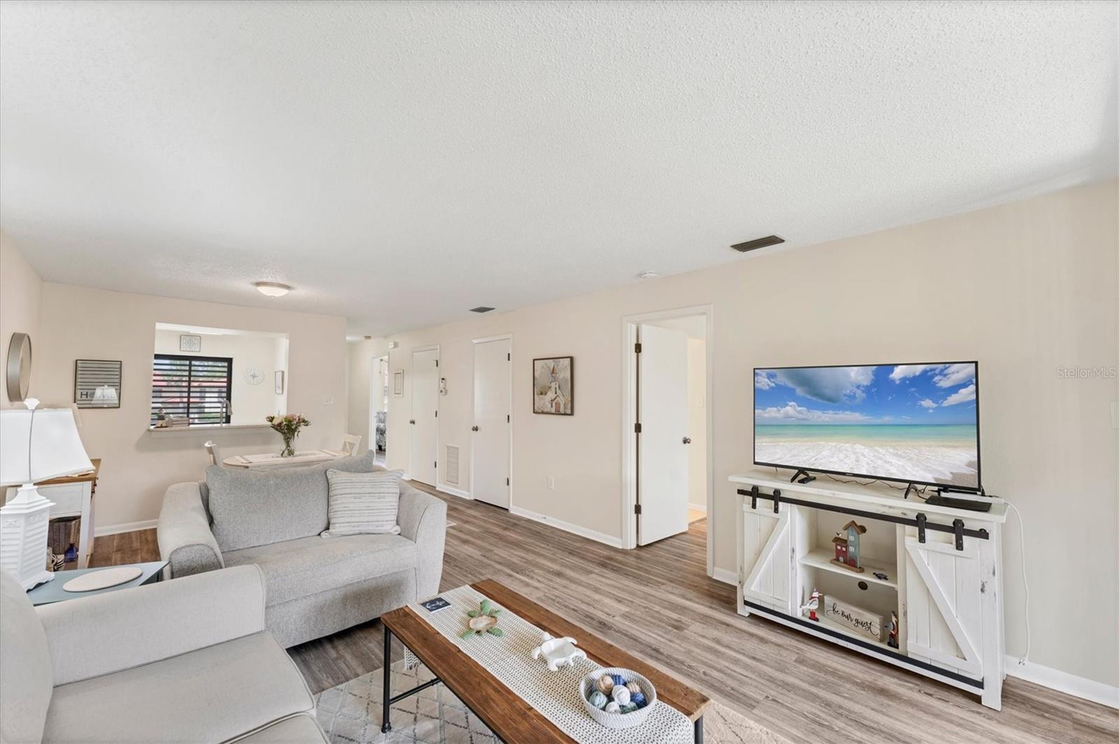 5264 LAKE VILLAGE DR #48 — photo 6