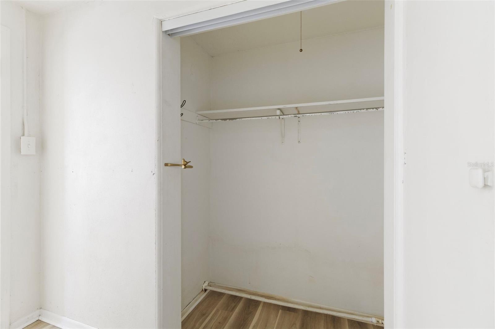 4875 NORTHWOOD AVE — photo 29