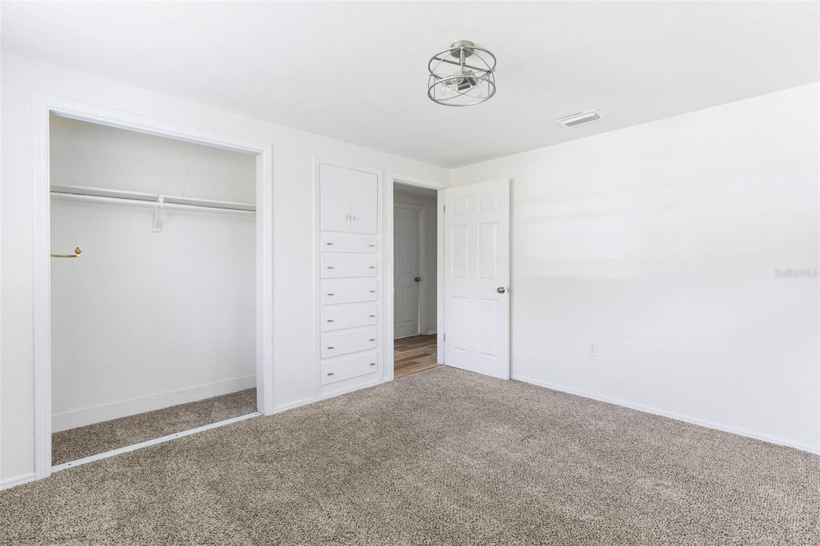 4875 NORTHWOOD AVE — photo 25