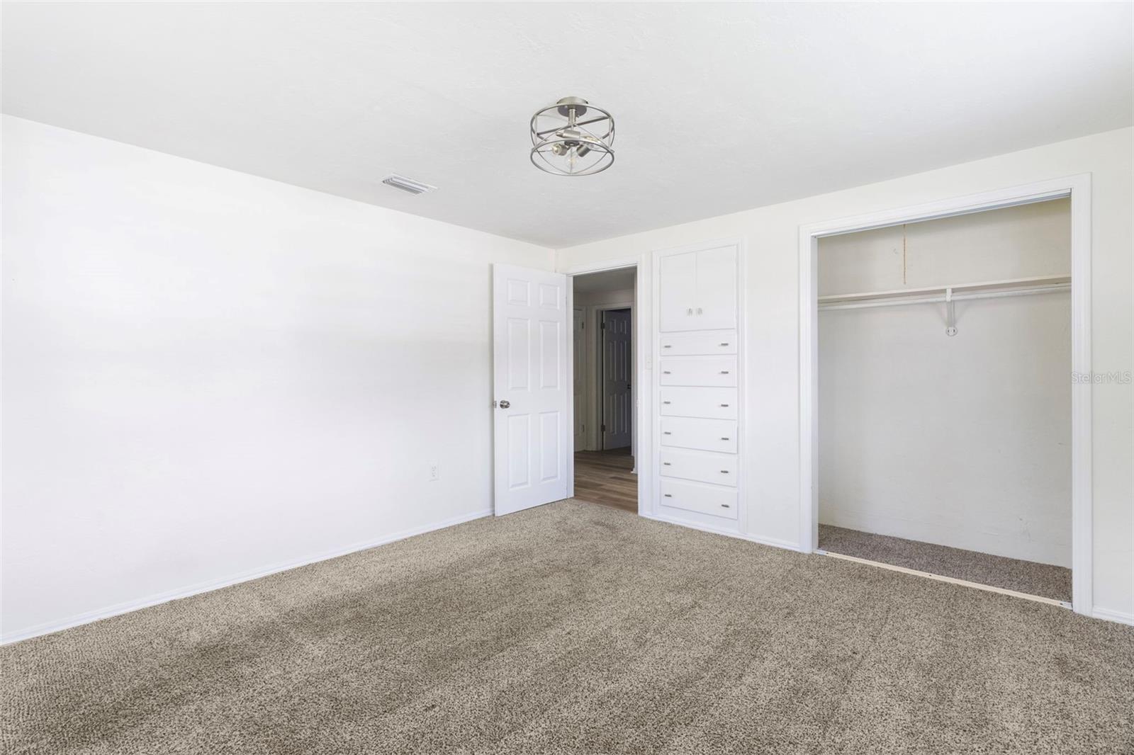 4875 NORTHWOOD AVE — photo 23