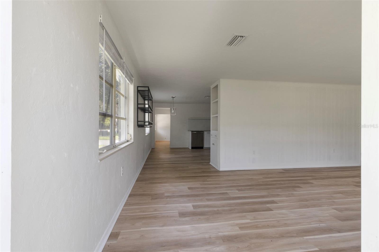 4875 NORTHWOOD AVE — photo 13