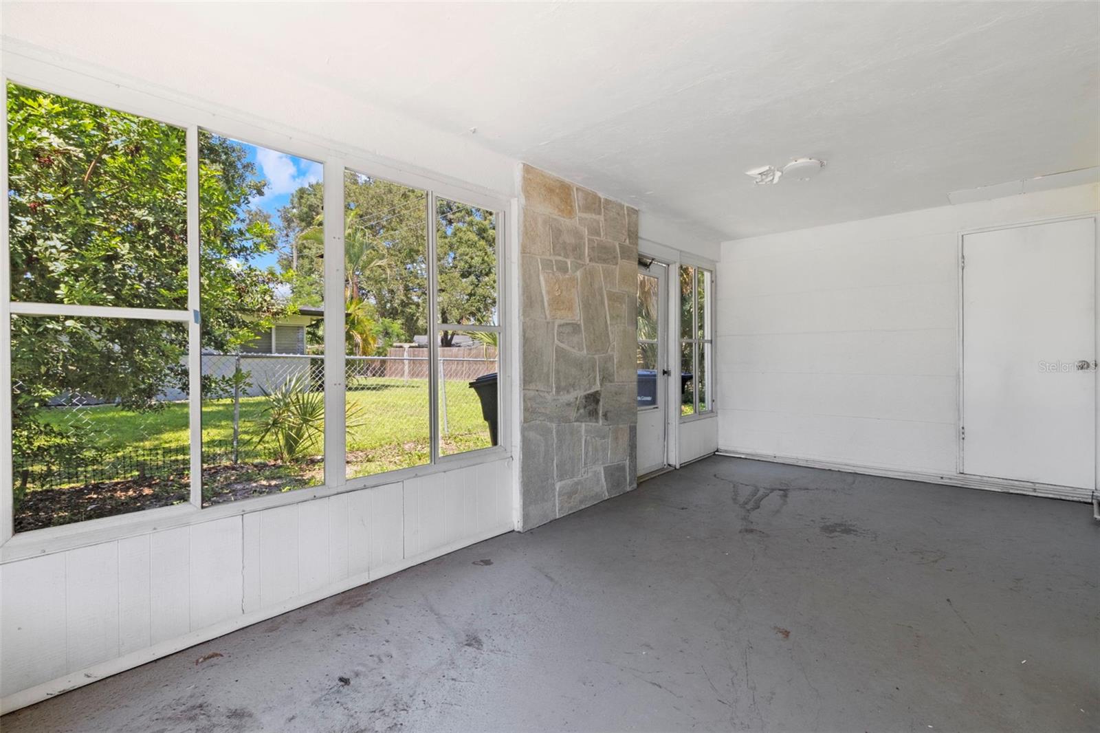 4875 NORTHWOOD AVE — photo 33