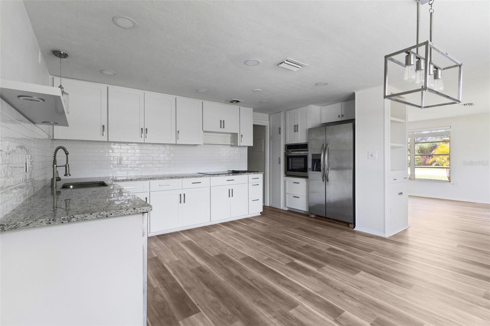 4875 NORTHWOOD AVE — photo 19