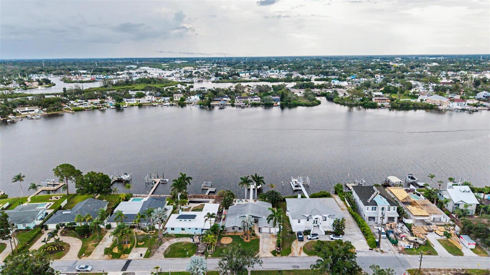 704 BAYSHORE DR — photo 8