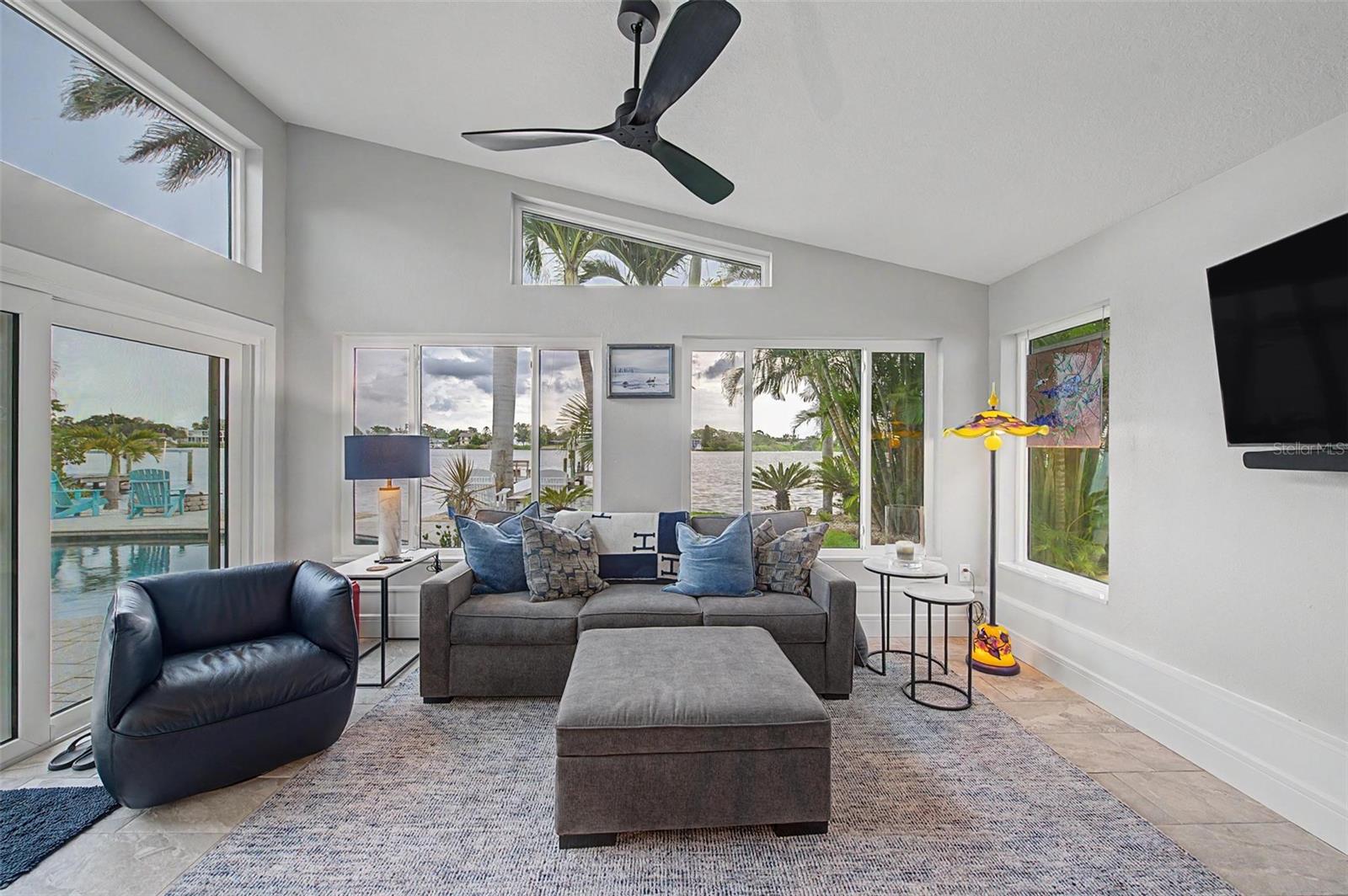 704 BAYSHORE DR — photo 32
