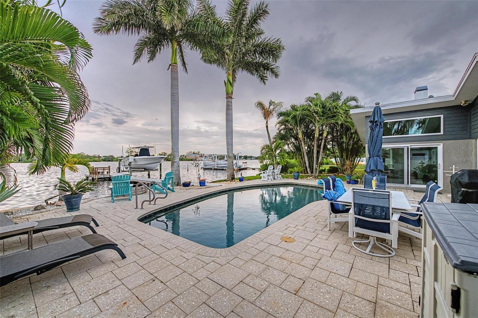 704 BAYSHORE DR — photo 52