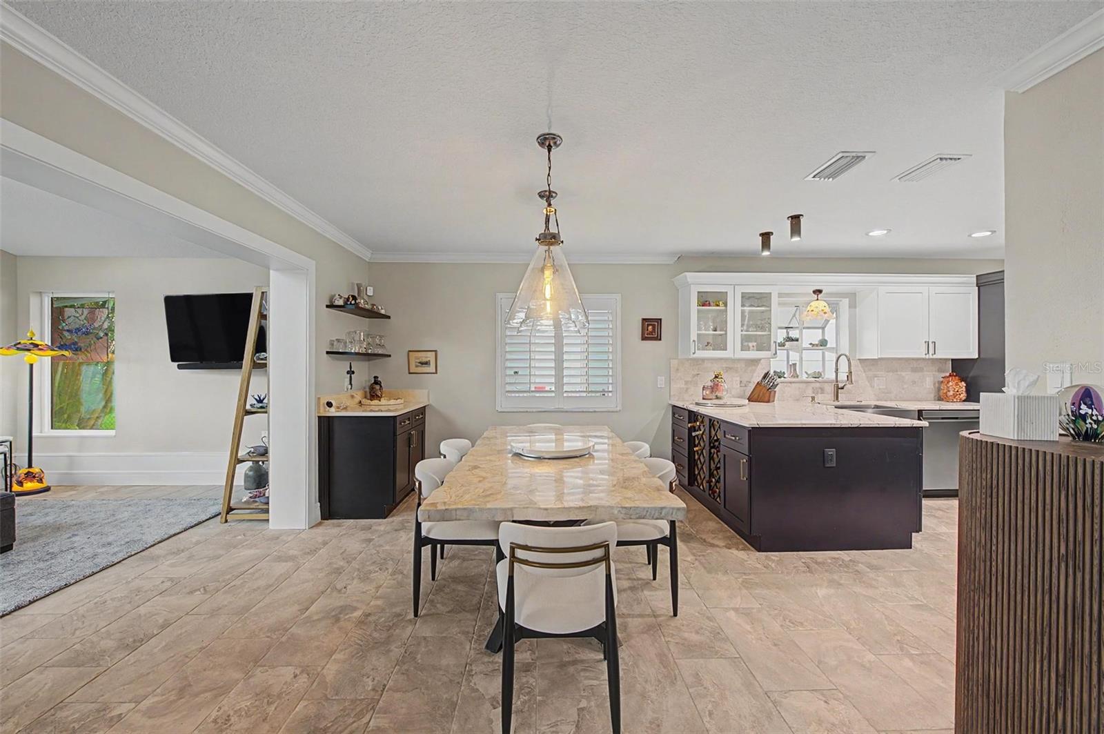 704 BAYSHORE DR — photo 24