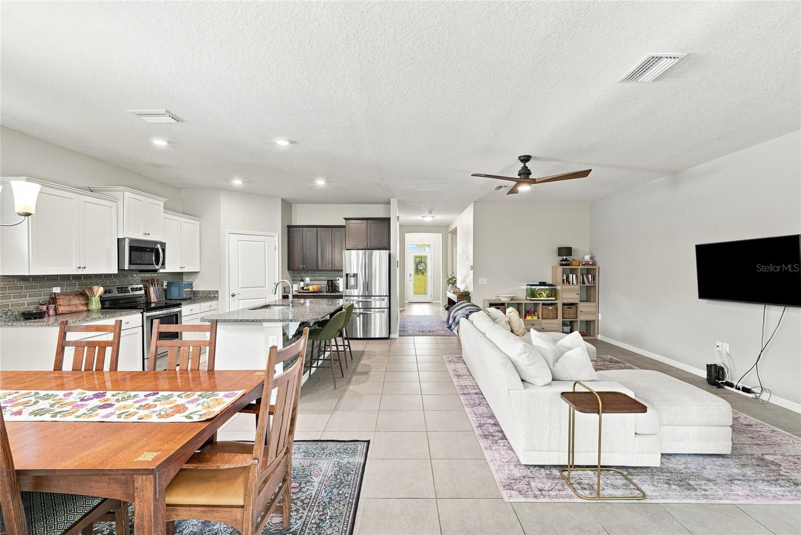 12387 EASTPOINTE DR — photo 14