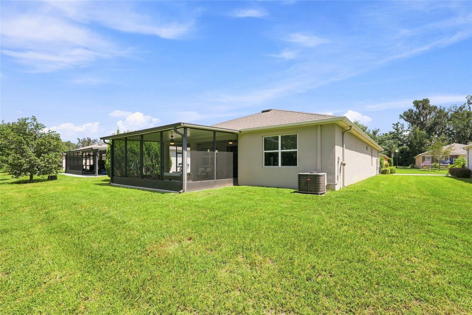 12387 EASTPOINTE DR — photo 12