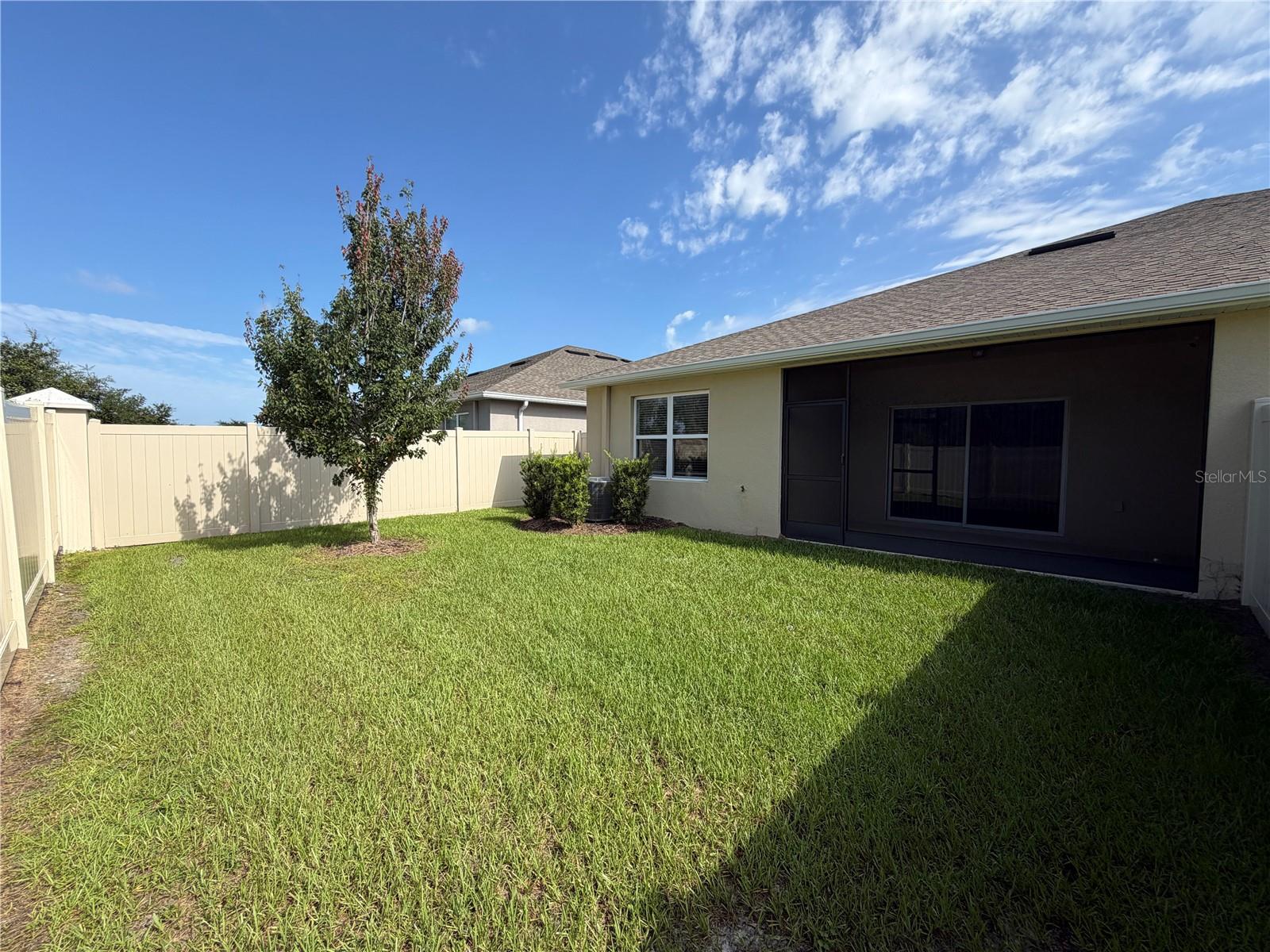17917 TURNING LEAF CIR — photo 28
