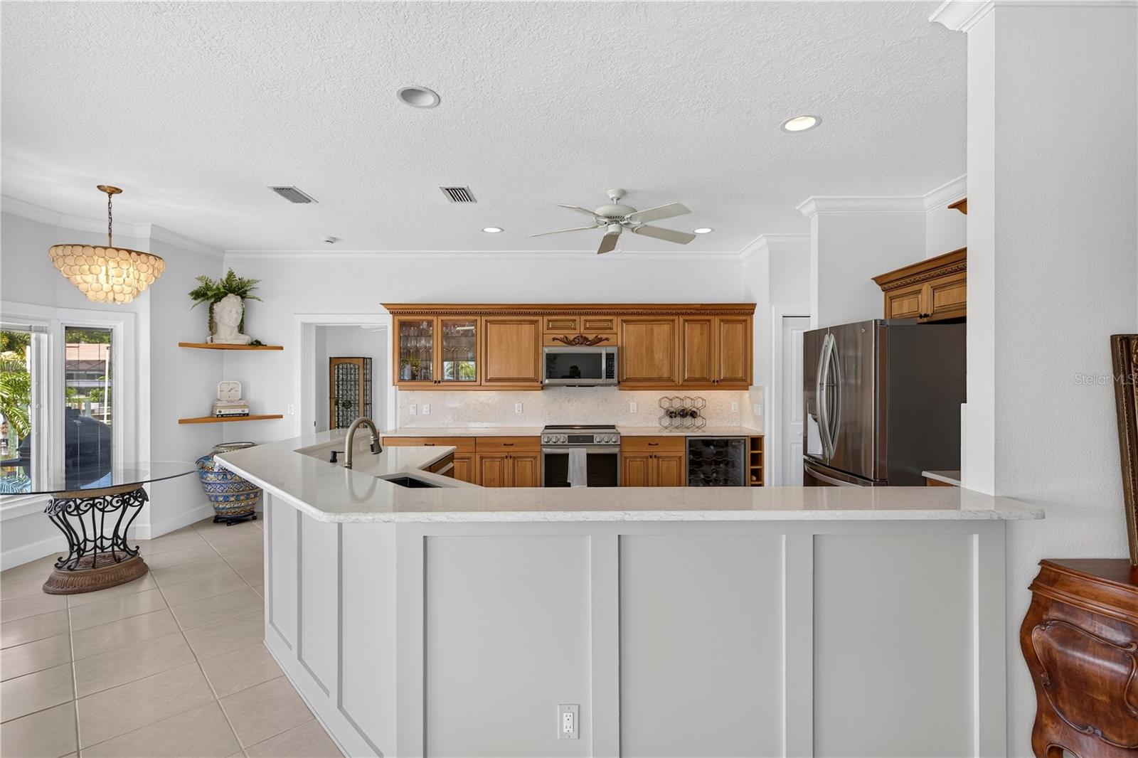 204 POINCIANA LN — photo 23