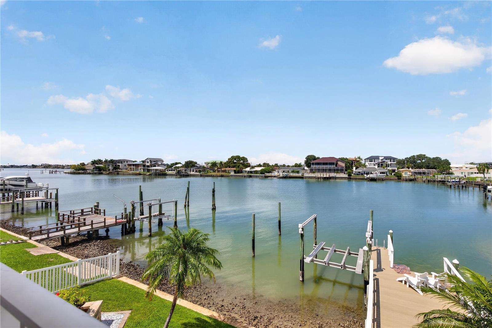 204 POINCIANA LN — photo 60