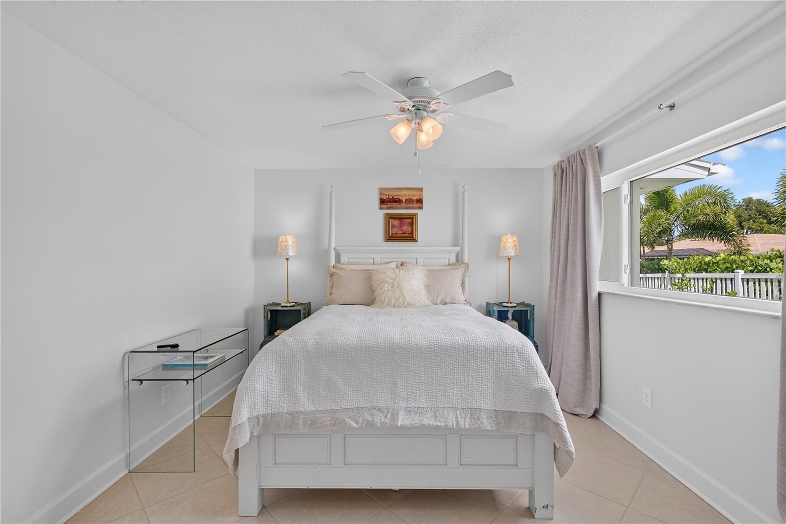204 POINCIANA LN — photo 38