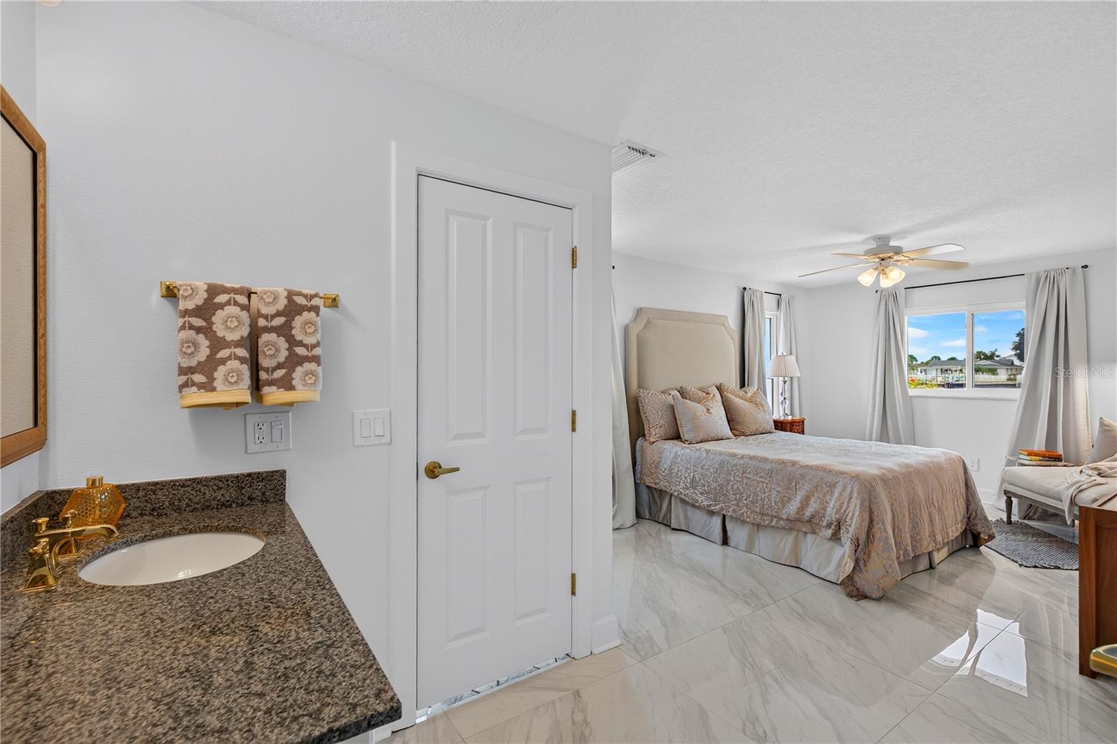 204 POINCIANA LN — photo 47