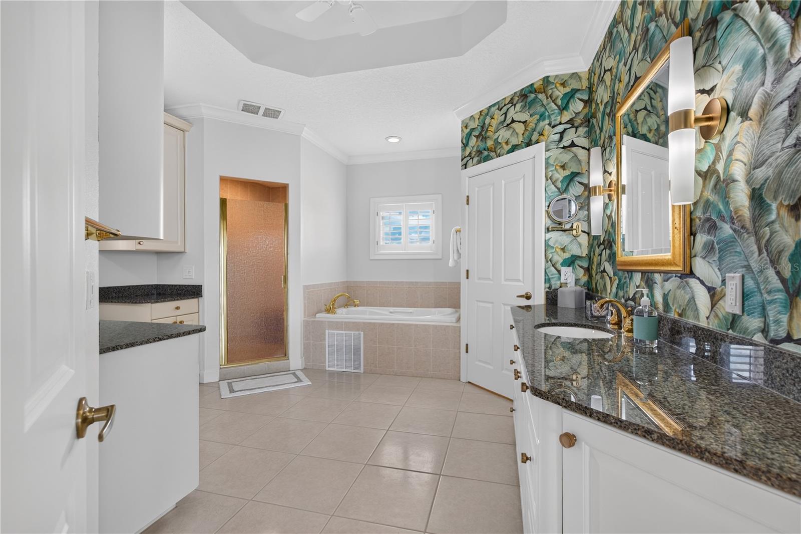 204 POINCIANA LN — photo 64