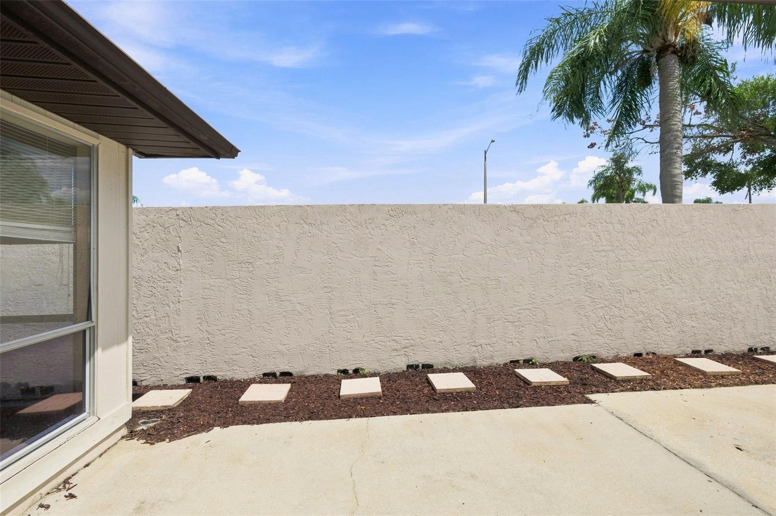 10836 VENICE CIR — photo 31
