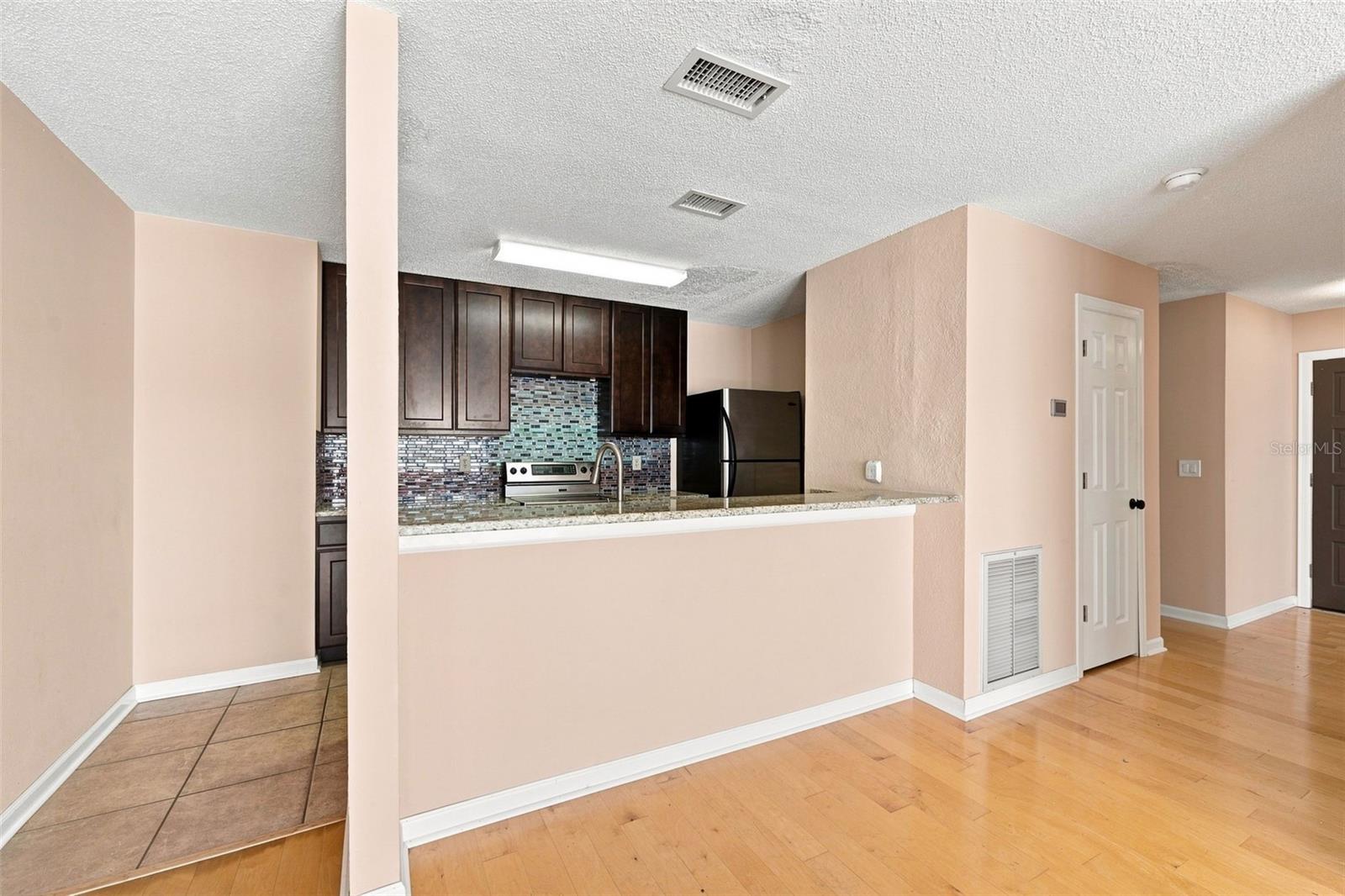10836 VENICE CIR — photo 9