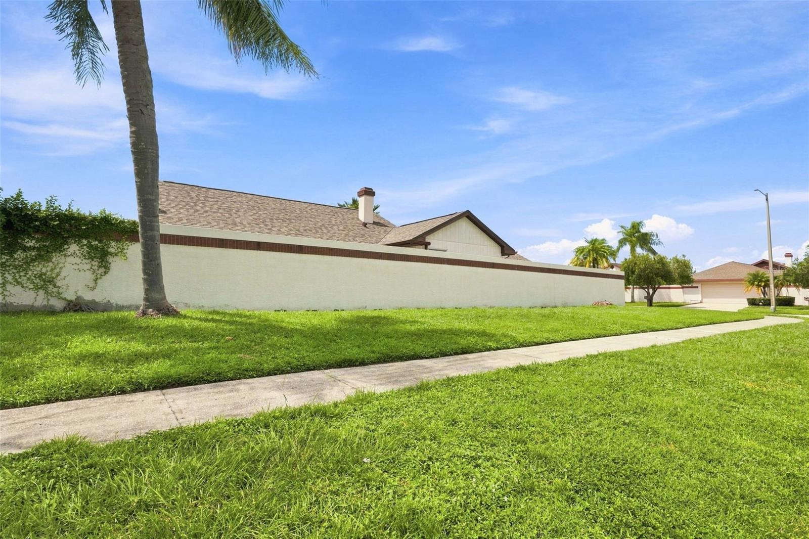 10836 VENICE CIR — photo 39