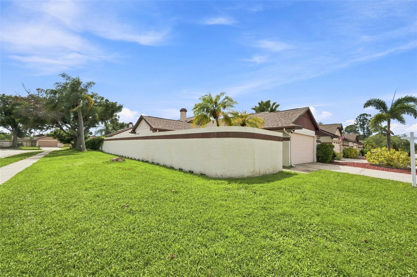 10836 VENICE CIR — photo 40