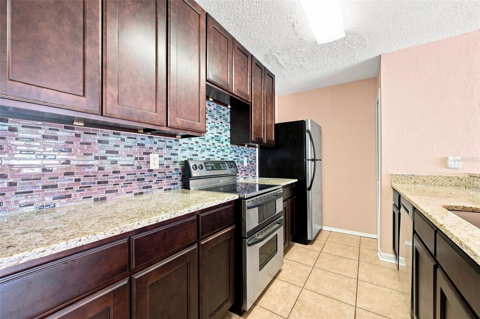 10836 VENICE CIR — photo 10