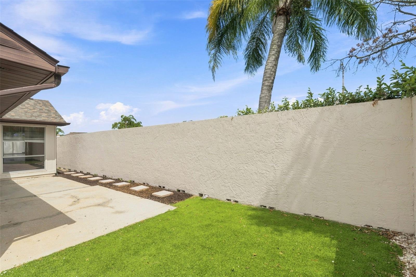 10836 VENICE CIR — photo 37
