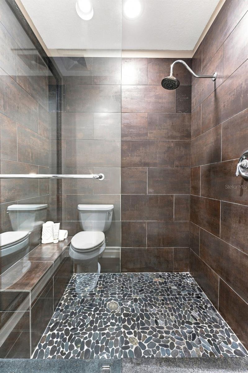 1209 E CUMBERLAND AVE #1404 — photo 21
