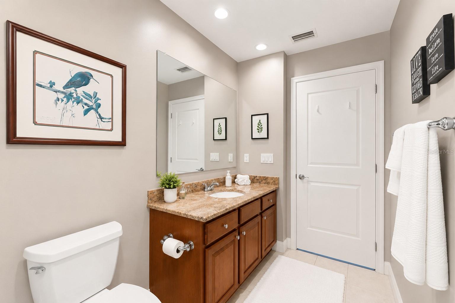1209 E CUMBERLAND AVE #1404 — photo 26