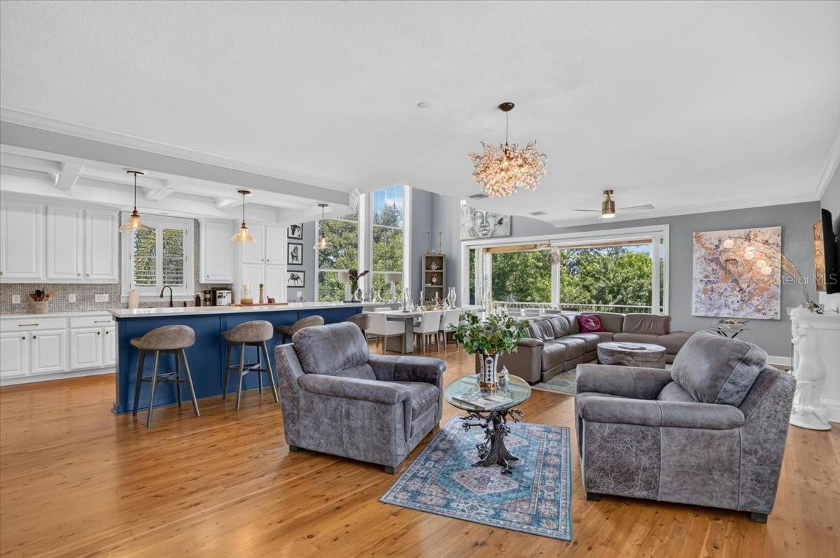 6330 LAGUNA DR — photo 14