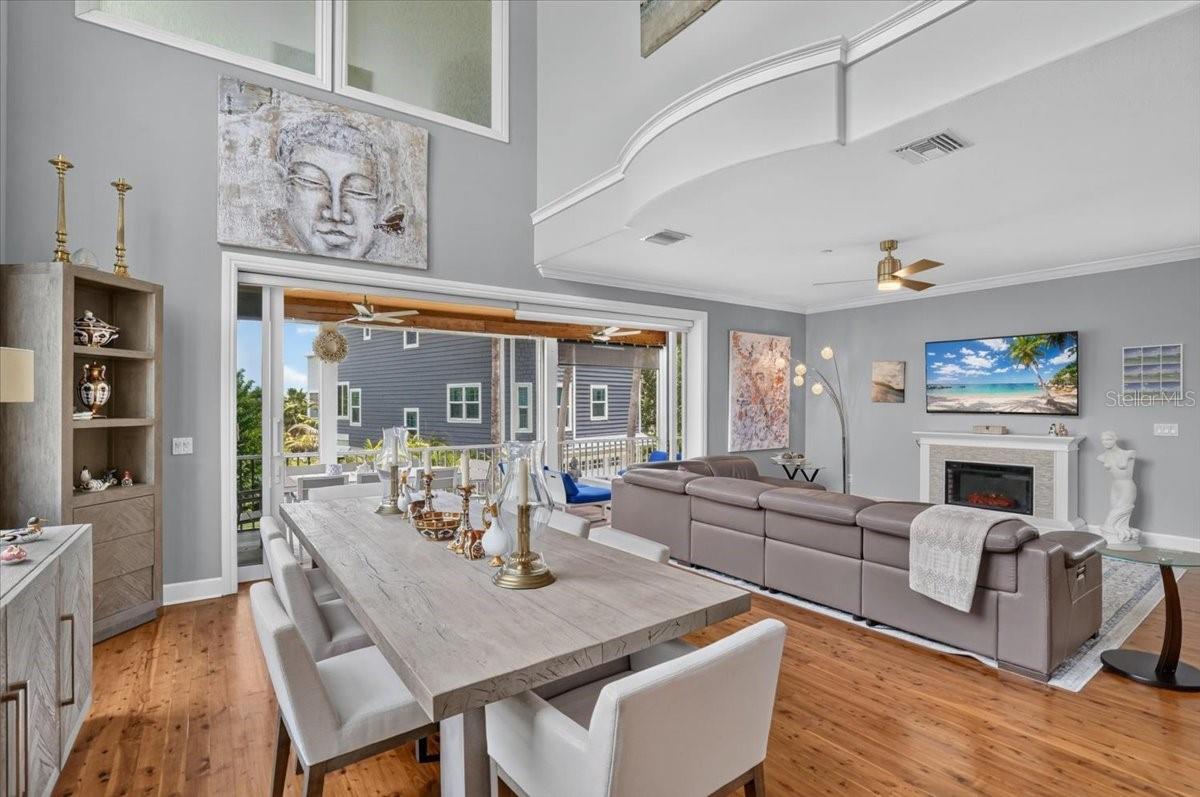 6330 LAGUNA DR — photo 29