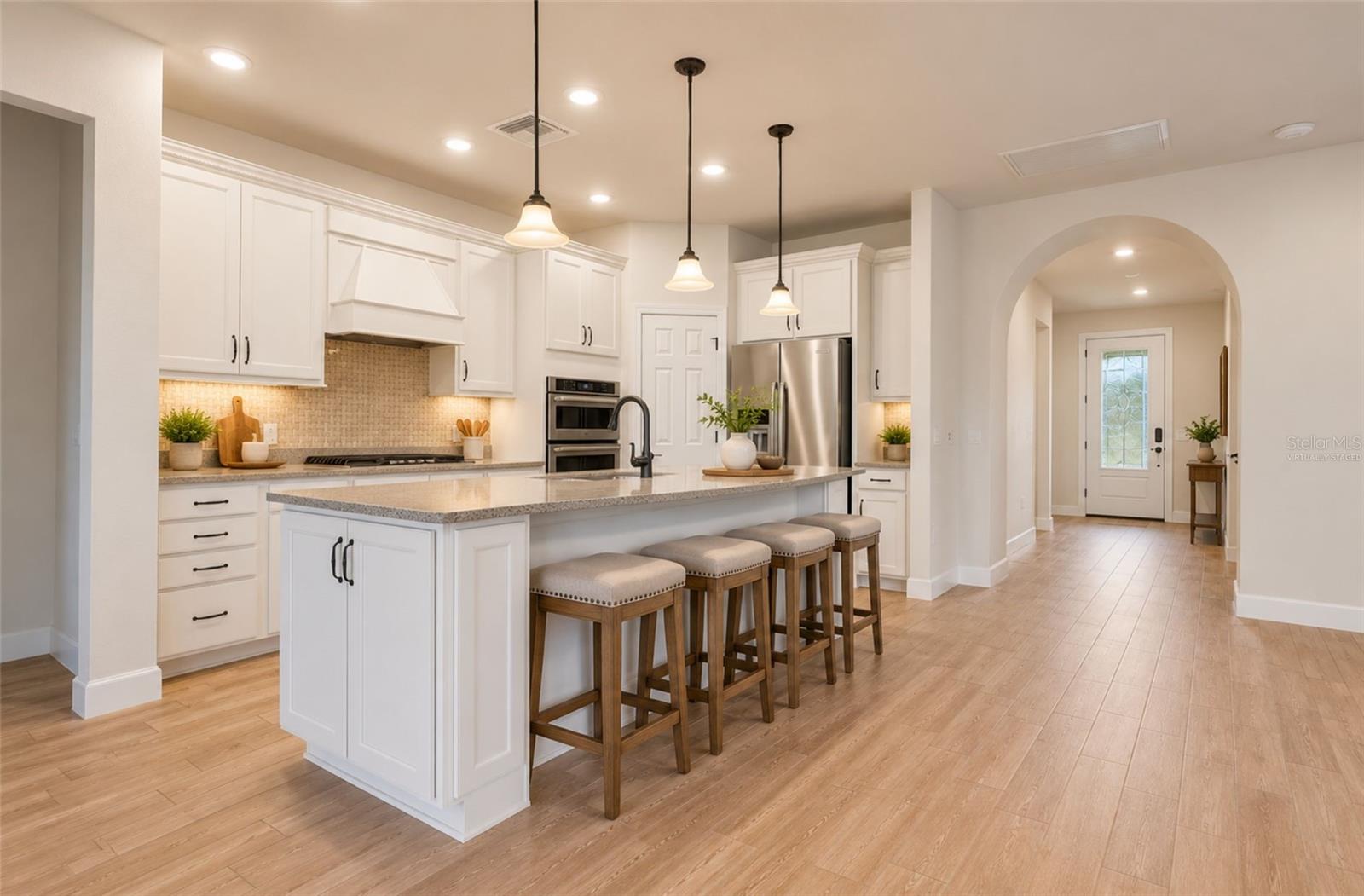 16714 ELLSWORTH AVE — photo 15