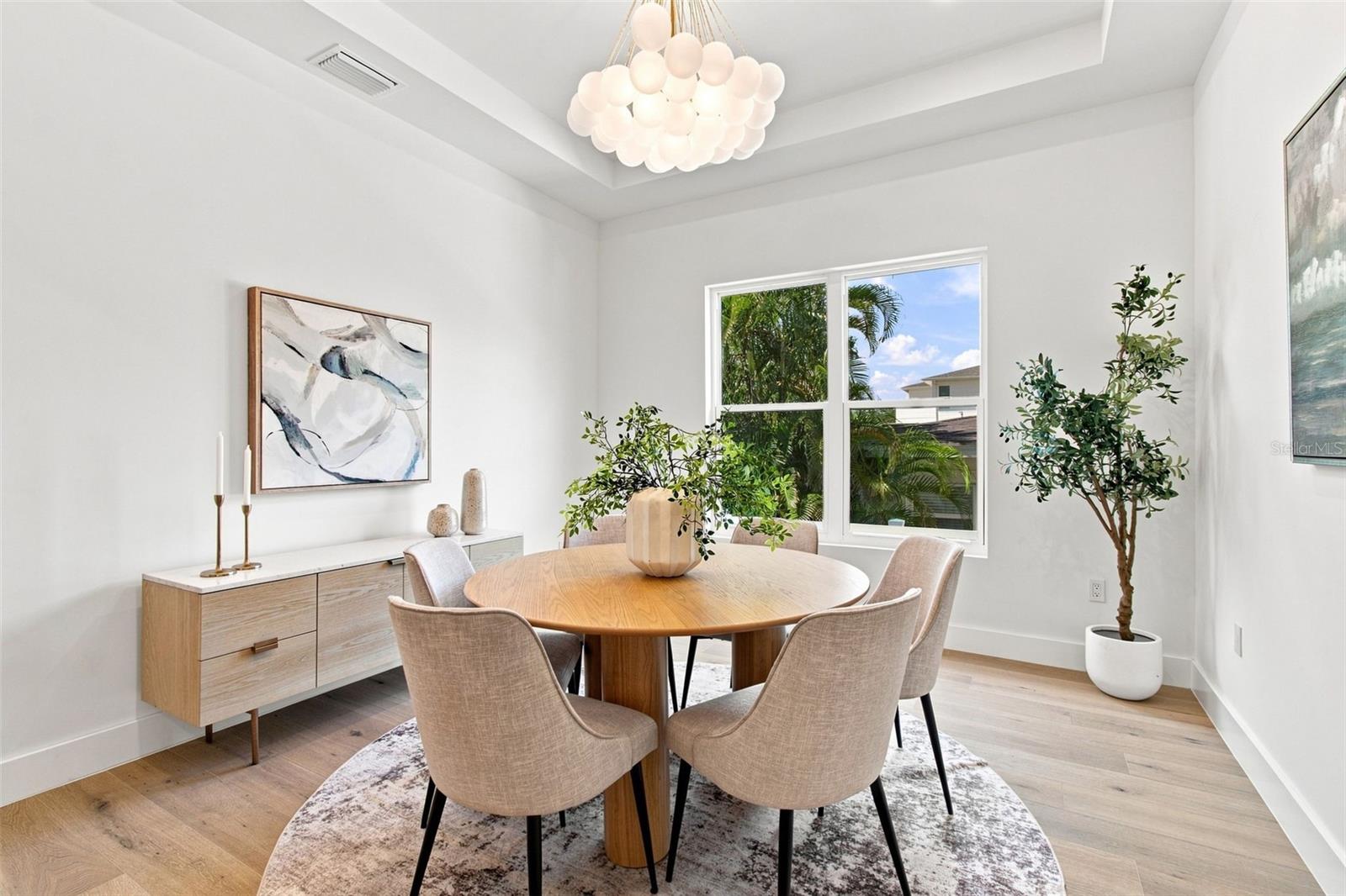 3609 S GARDENIA AVE — photo 15