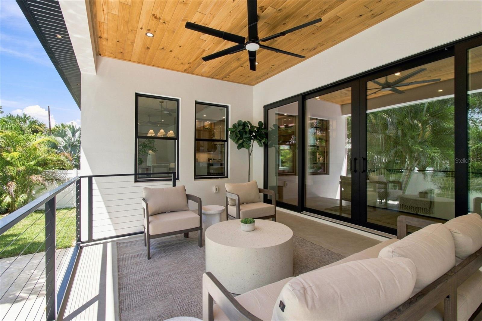 3609 S GARDENIA AVE — photo 73