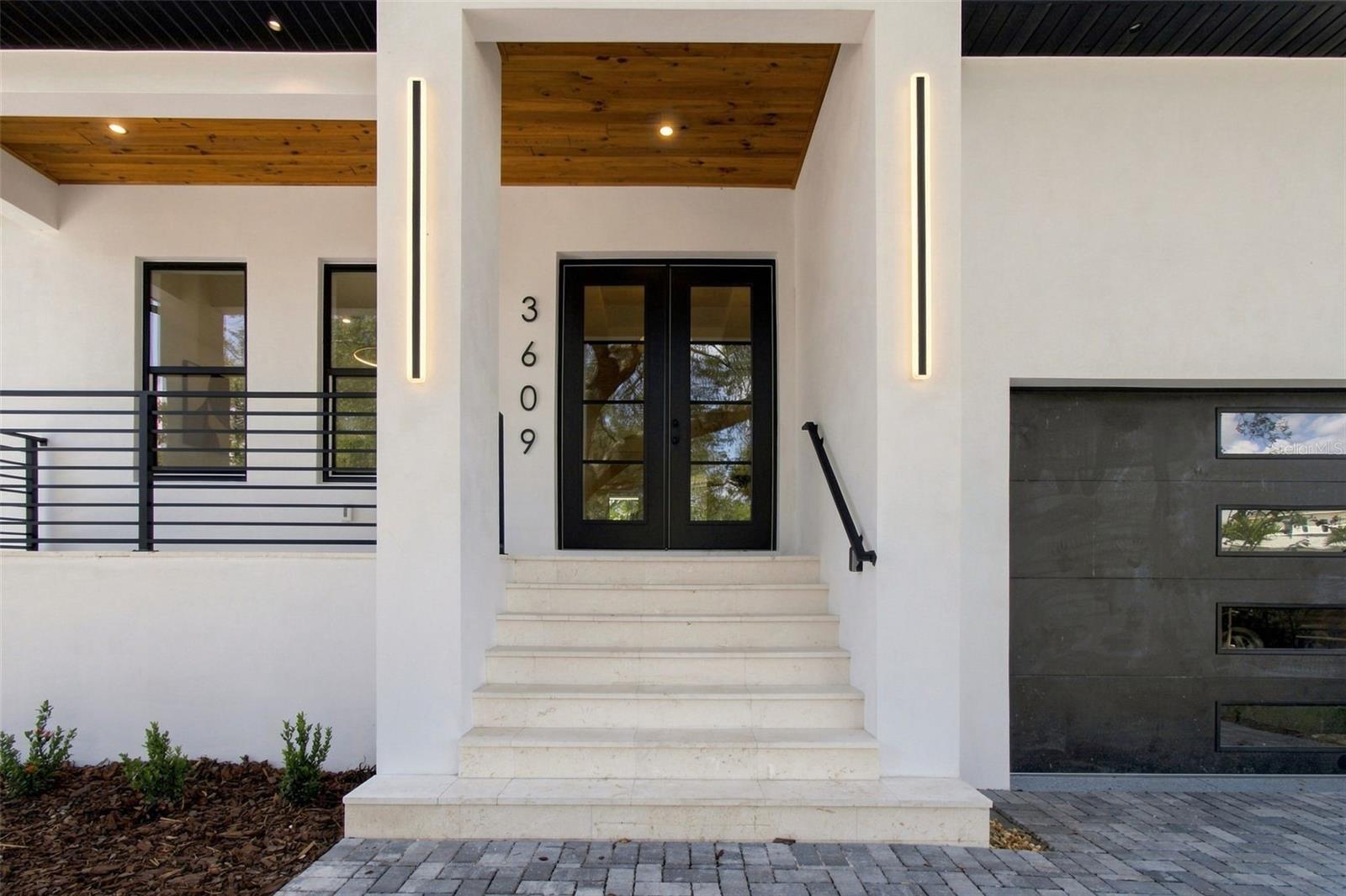 3609 S GARDENIA AVE — photo 4