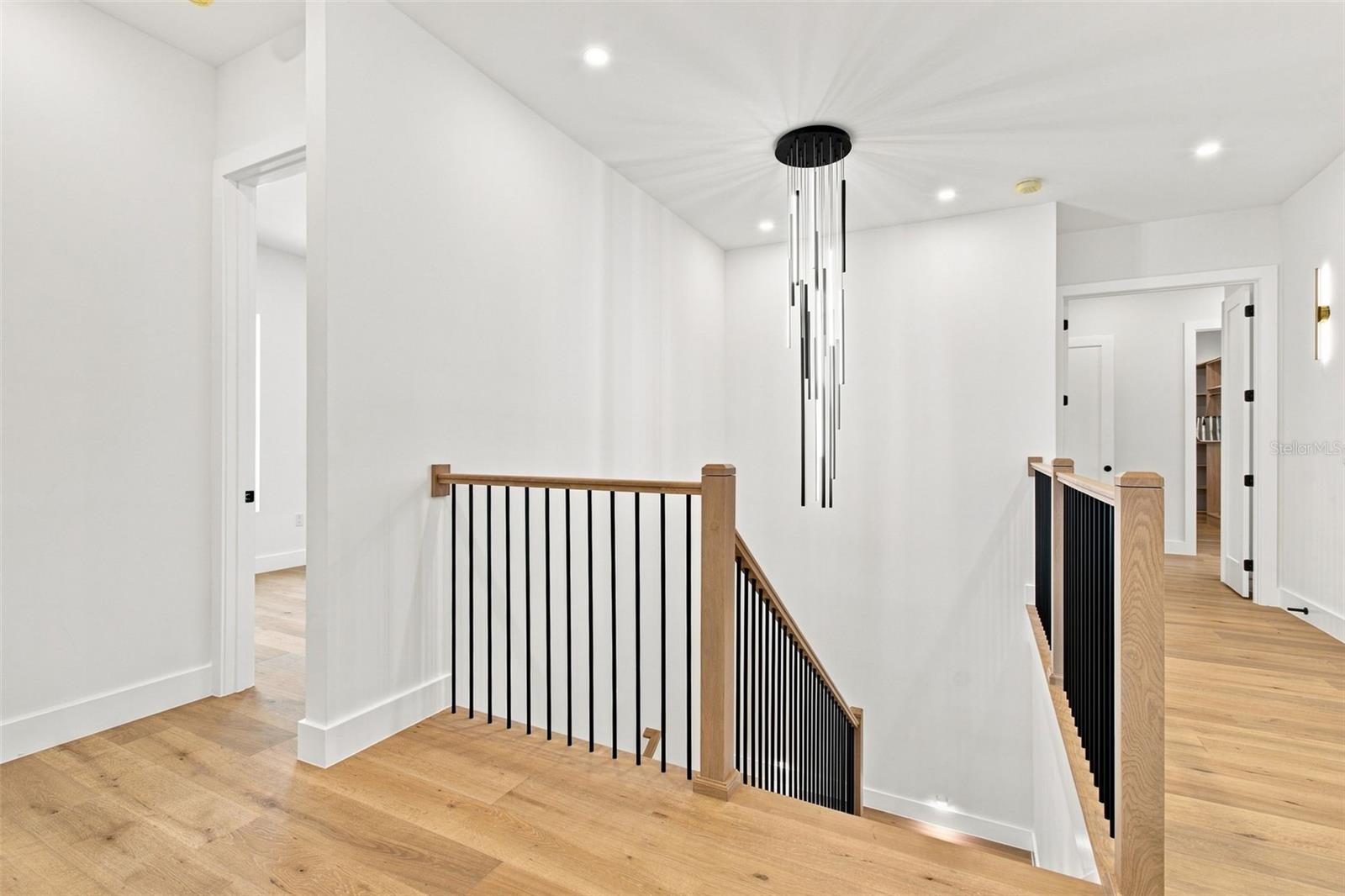 3609 S GARDENIA AVE — photo 44