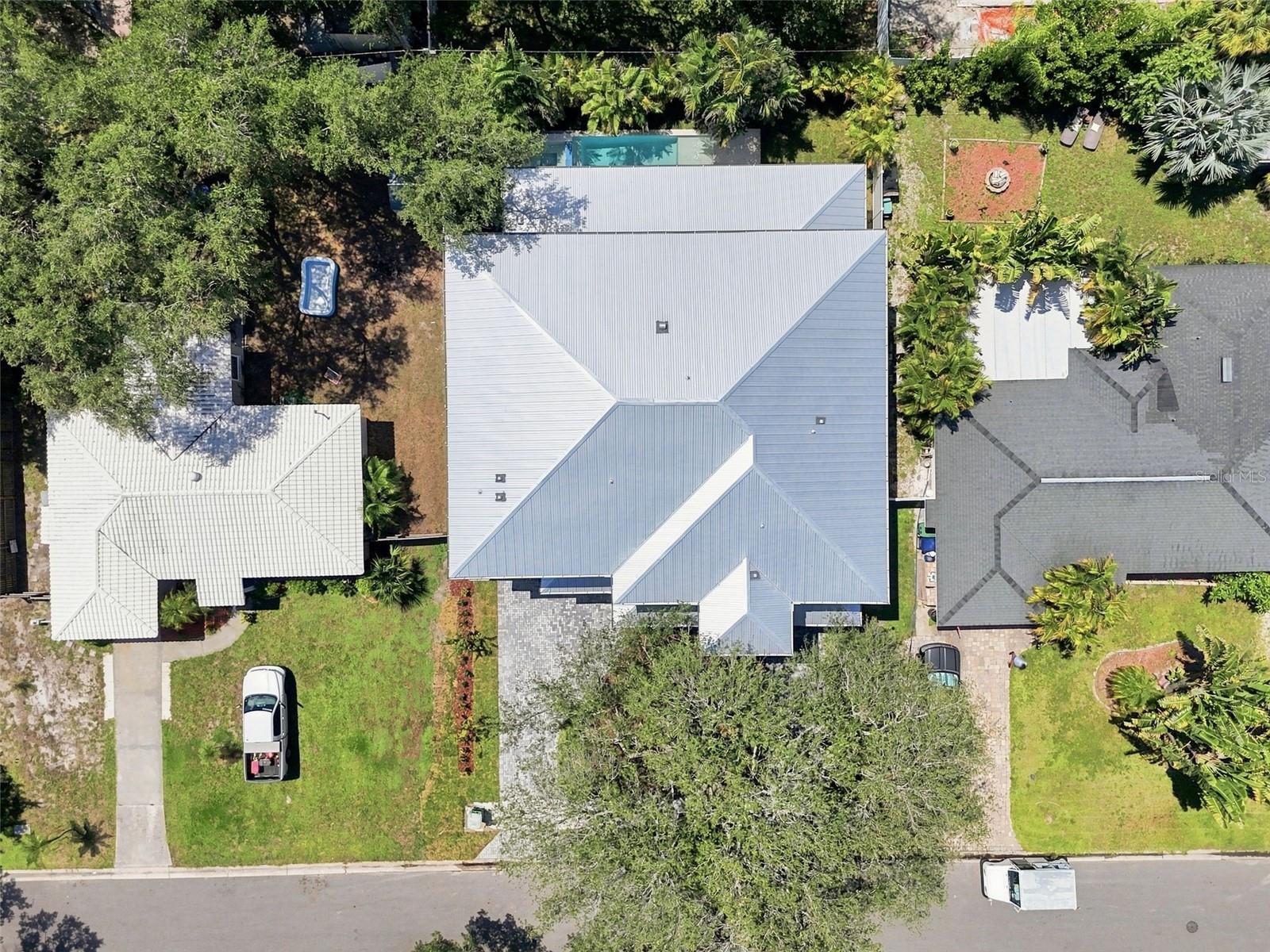 3609 S GARDENIA AVE — photo 80