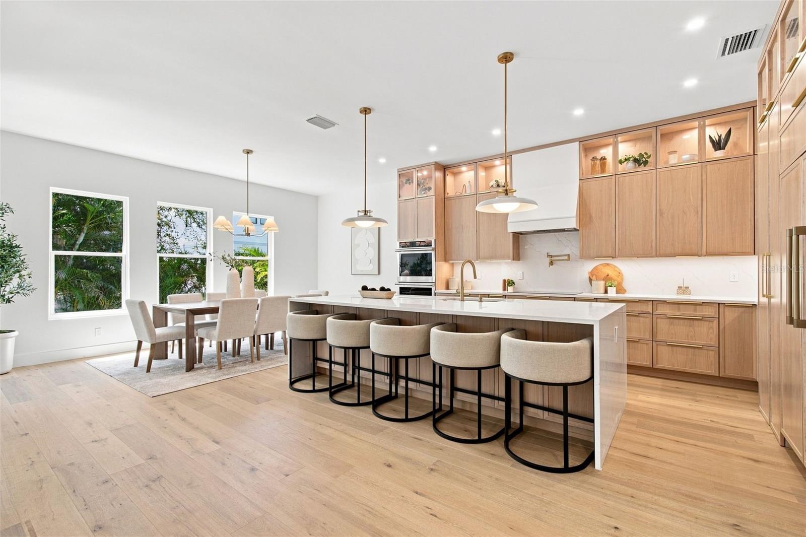 3609 S GARDENIA AVE — photo 18