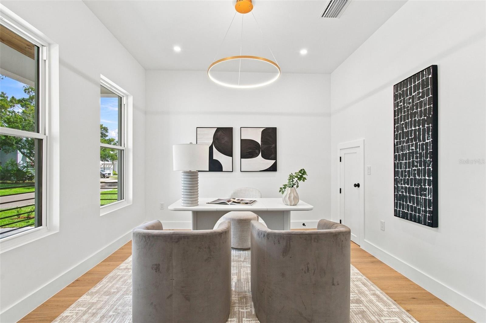 3609 S GARDENIA AVE — photo 6
