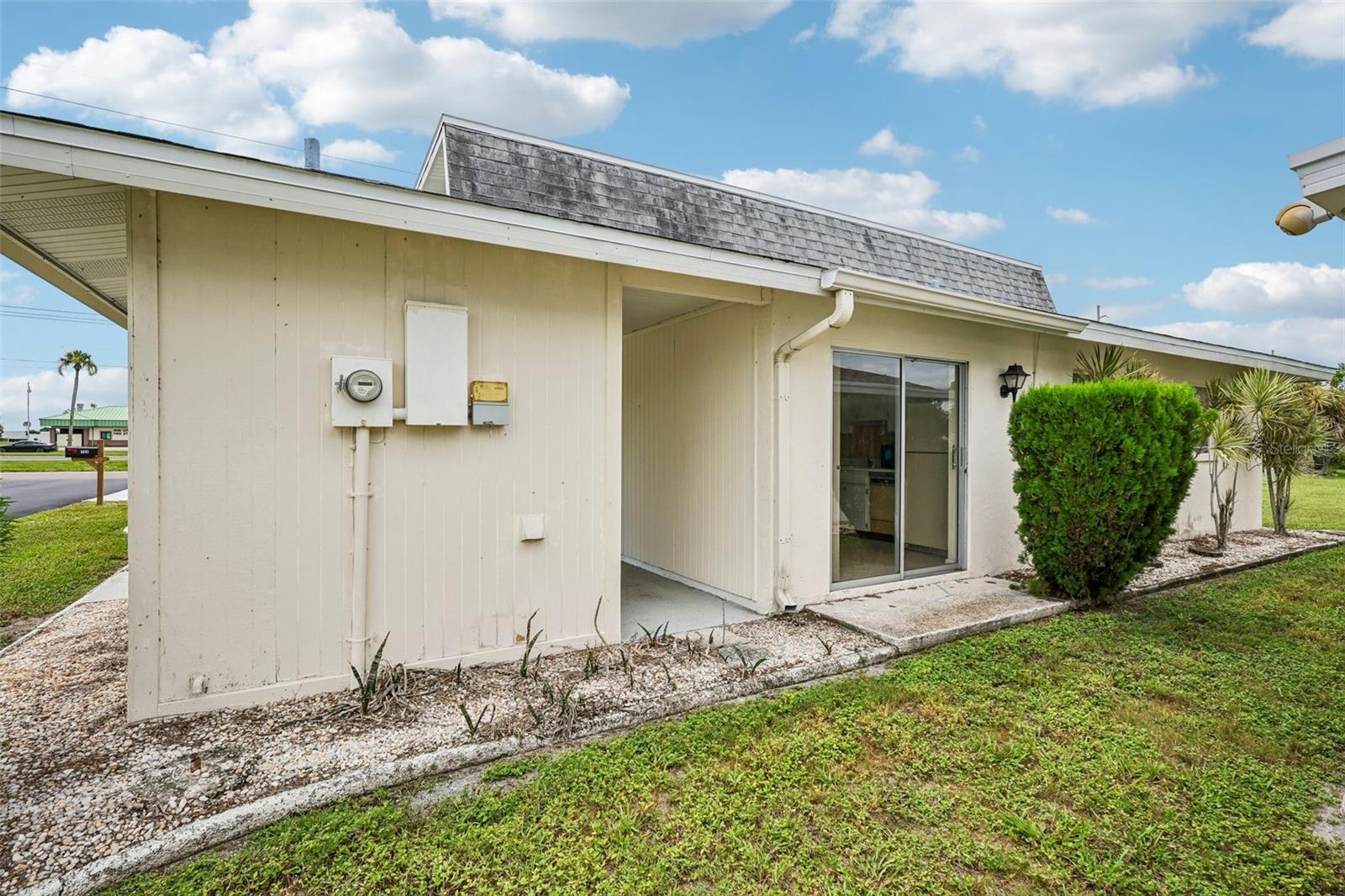 704 RADFORD PL — photo 24