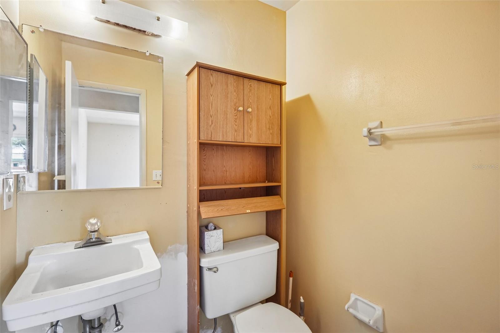 704 RADFORD PL — photo 21
