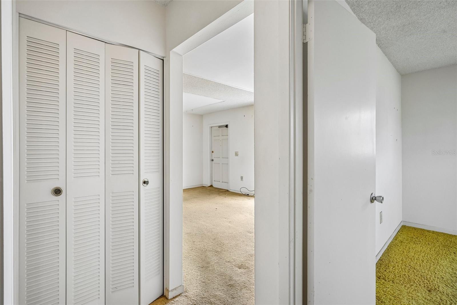 704 RADFORD PL — photo 17