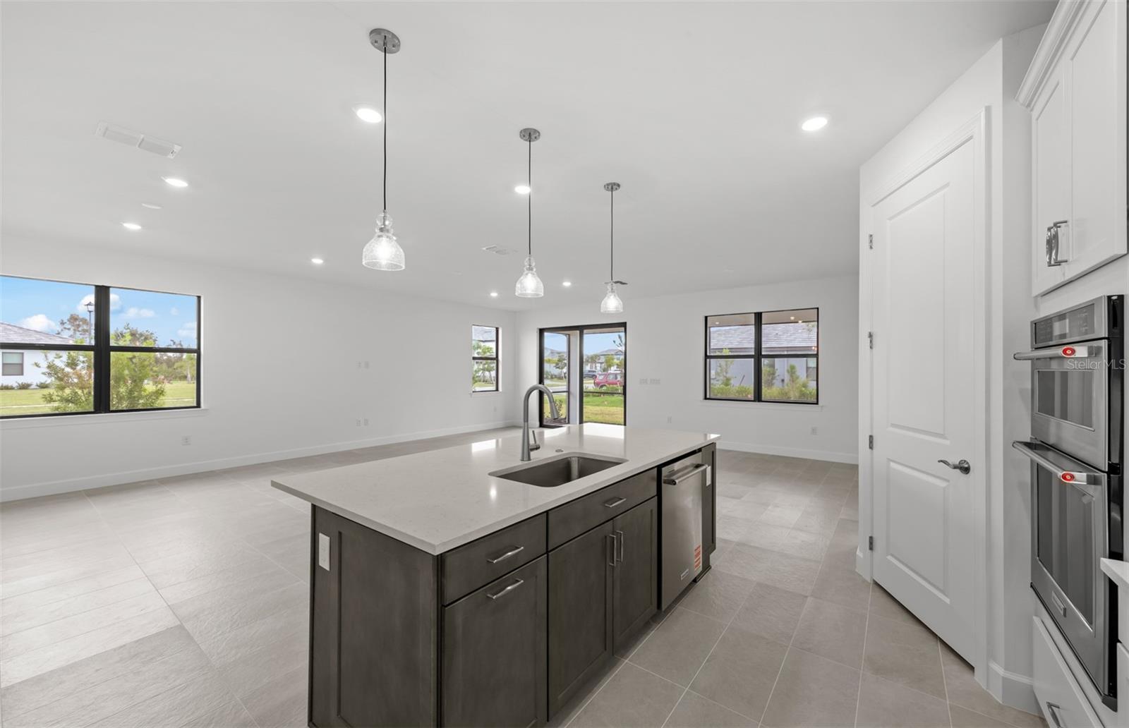 10827 SUN DROP ST — photo 18