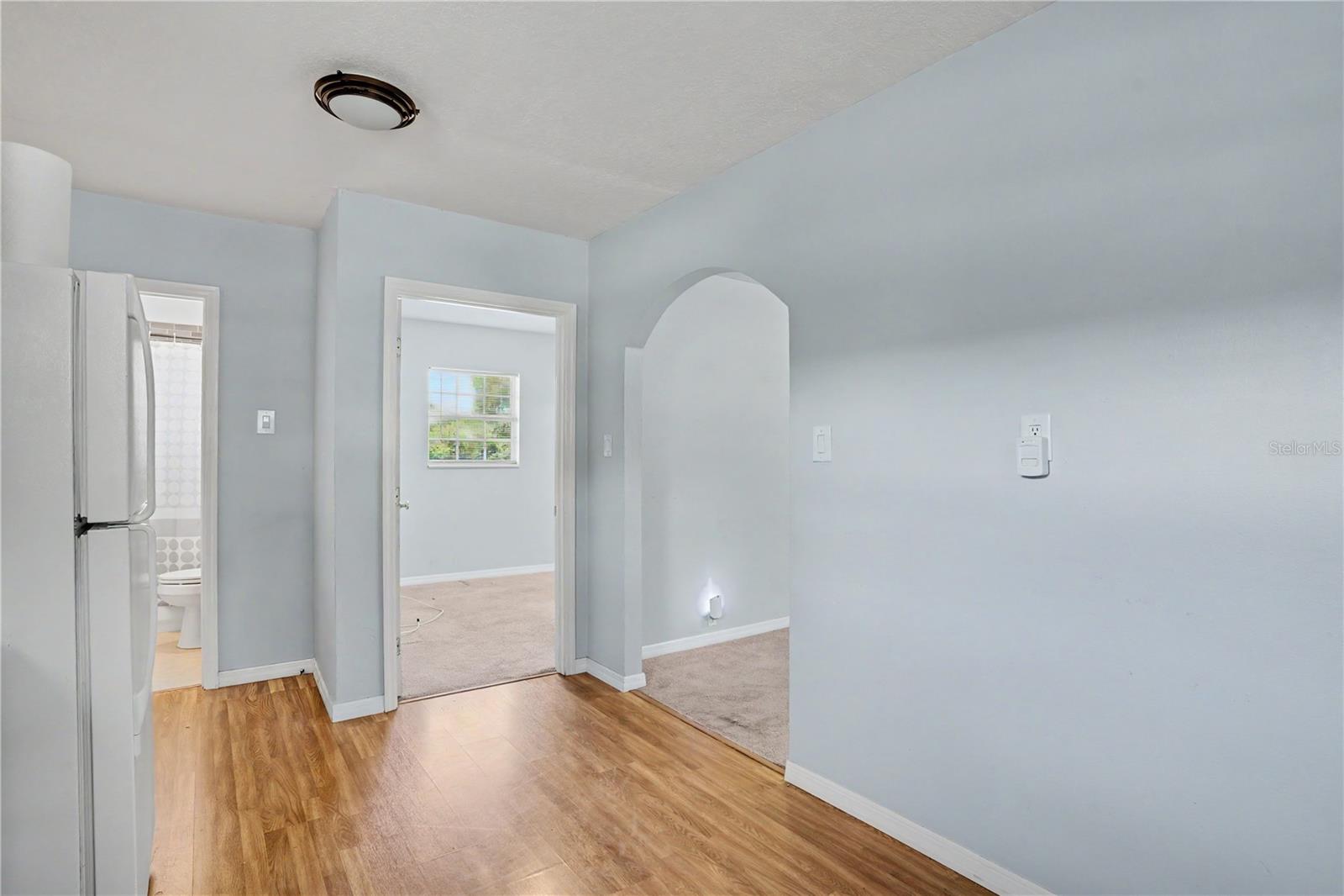 883 SOUTH WIND LN — photo 10