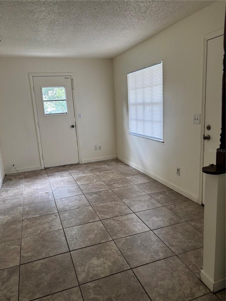 38342-38344 12TH AVE — photo 5