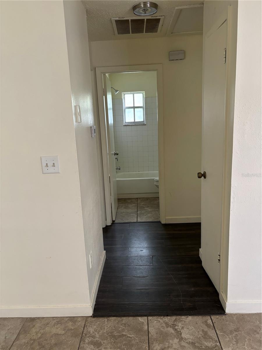 38342-38344 12TH AVE — photo 9