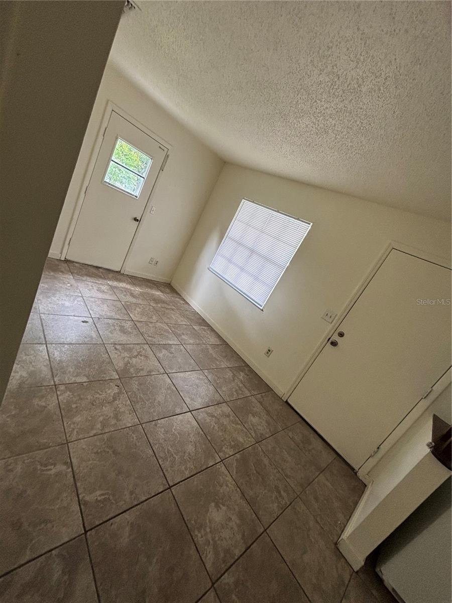 38342-38344 12TH AVE — photo 8