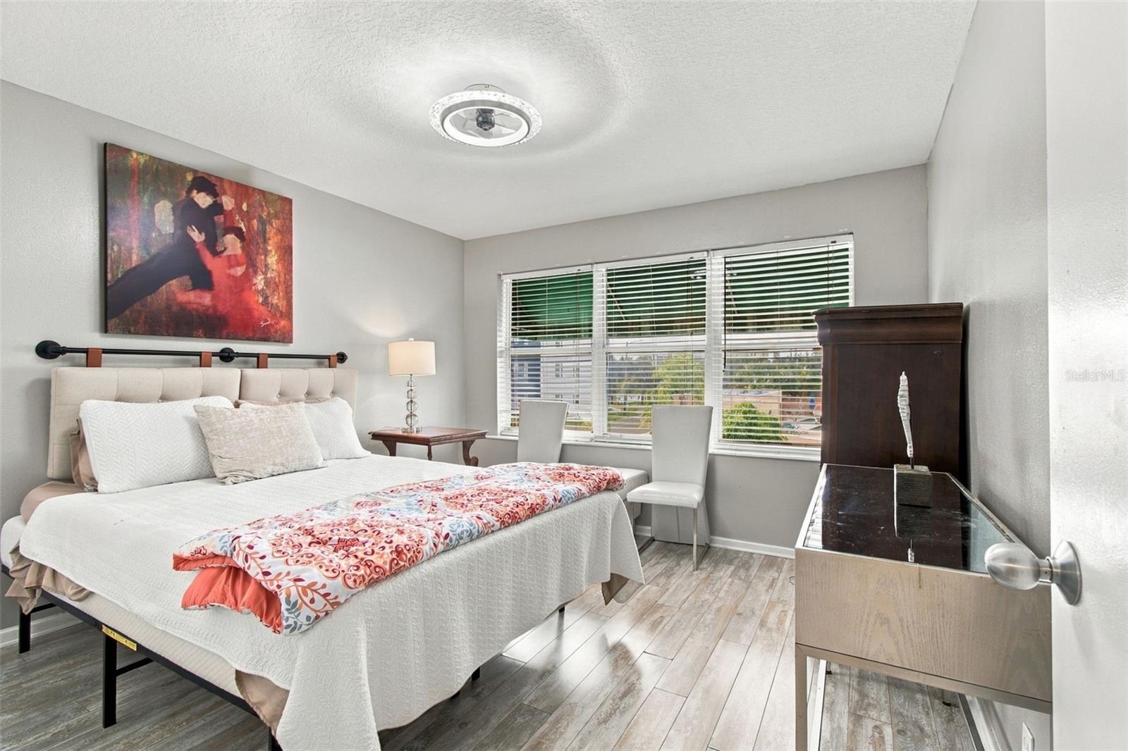 836 PADUA LN — photo 35