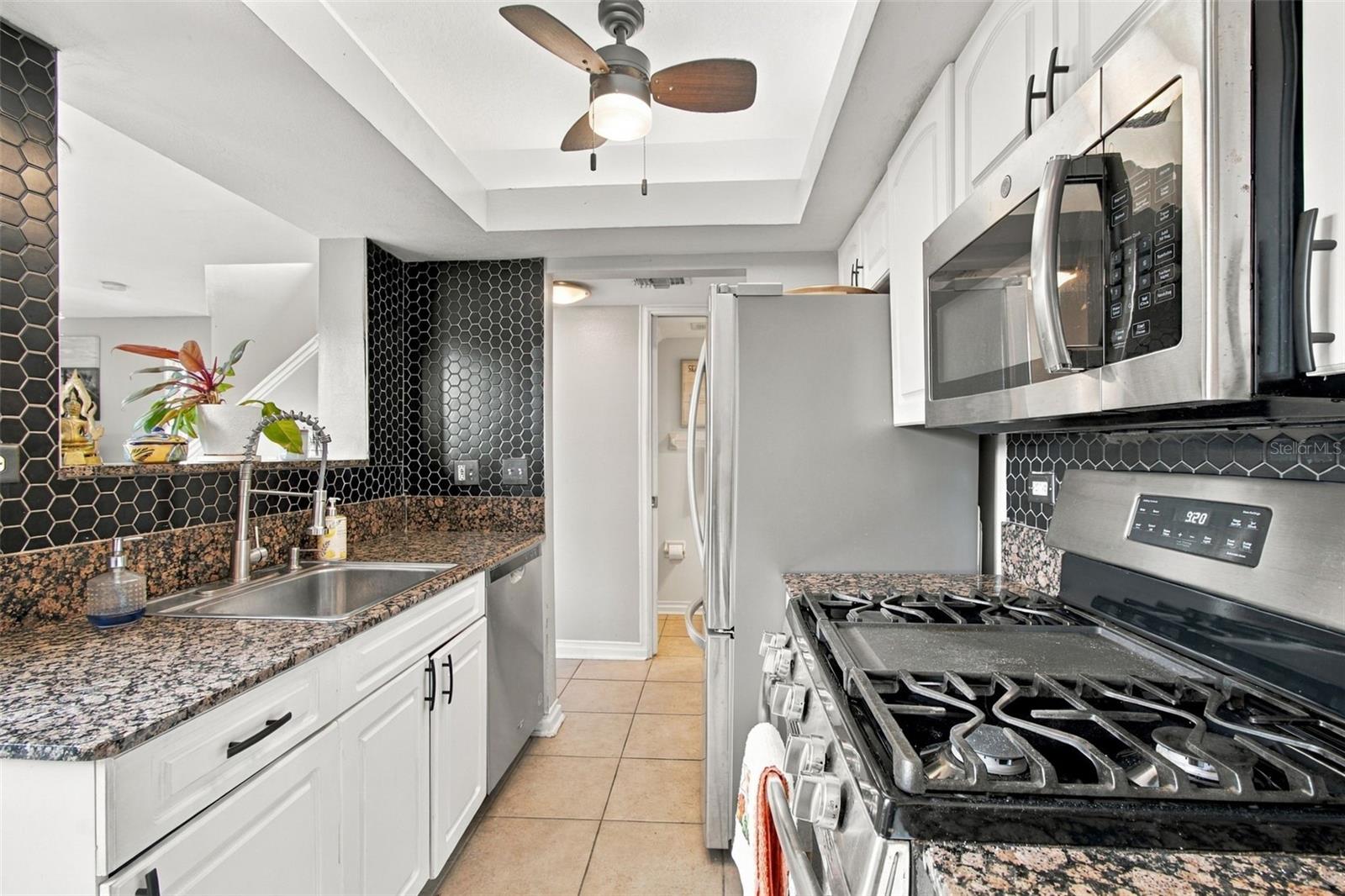 836 PADUA LN — photo 17