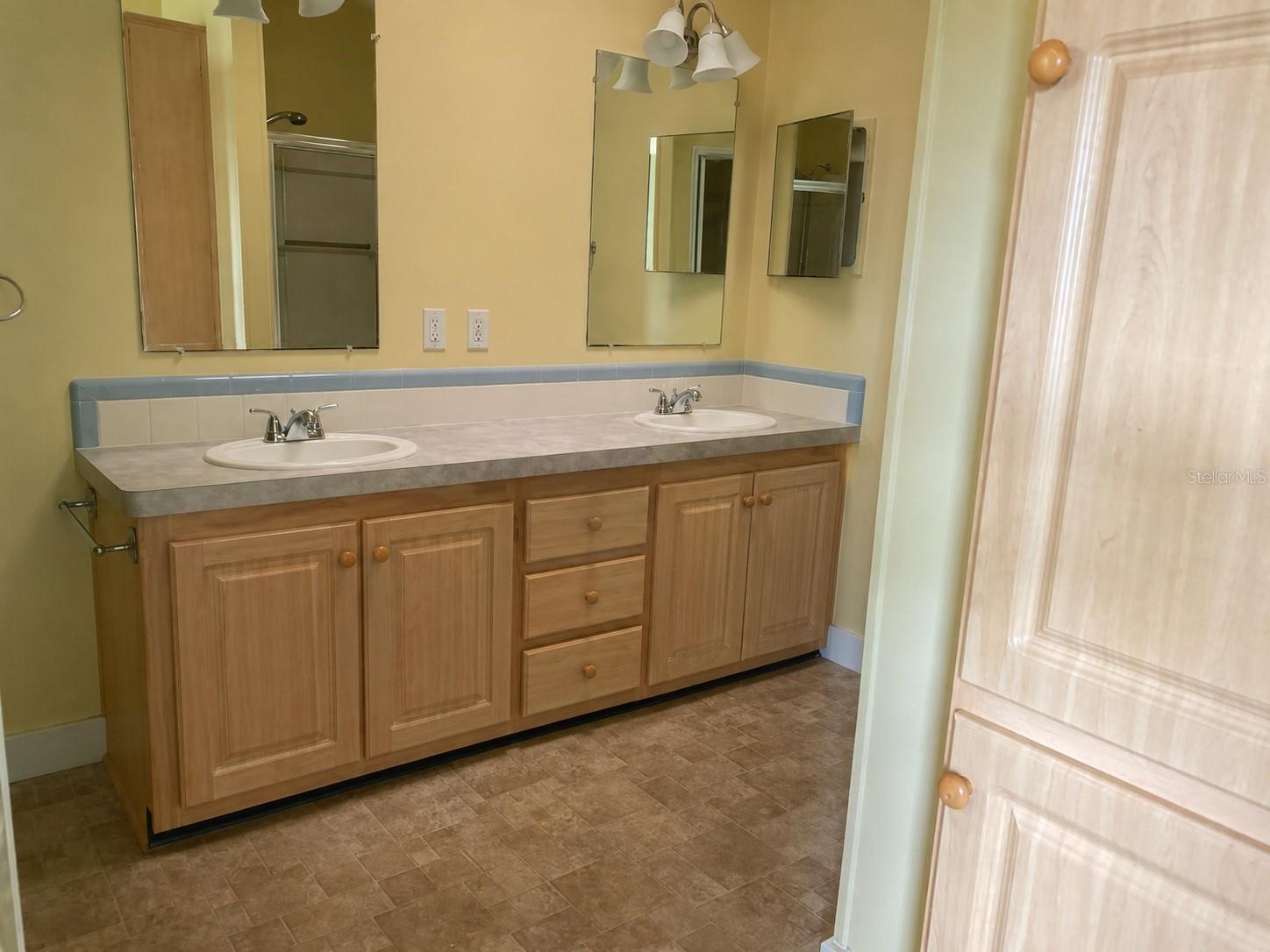 37643 LANDIS AVE — photo 6