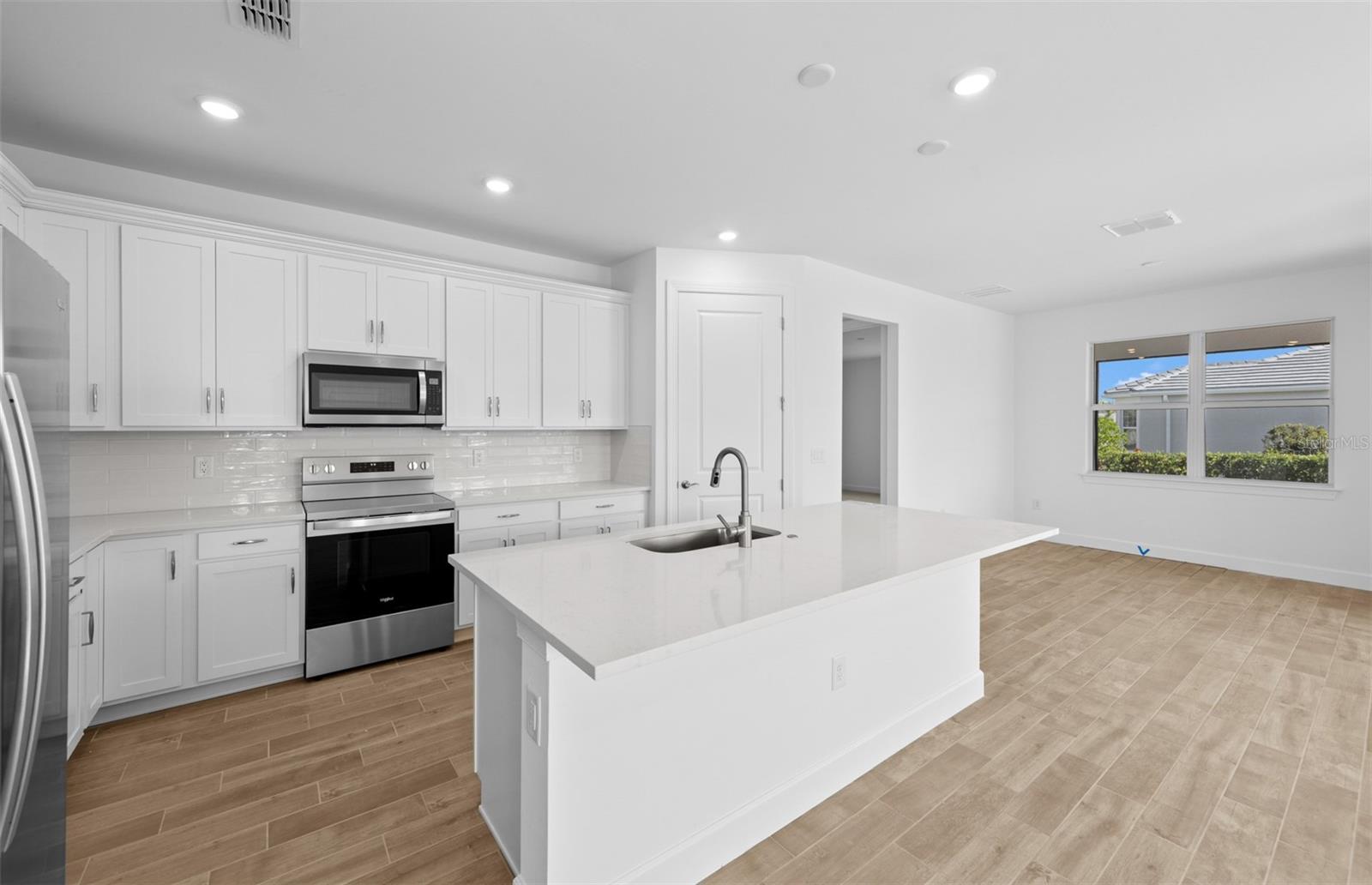 17086 MOONFLOWER DR — photo 12